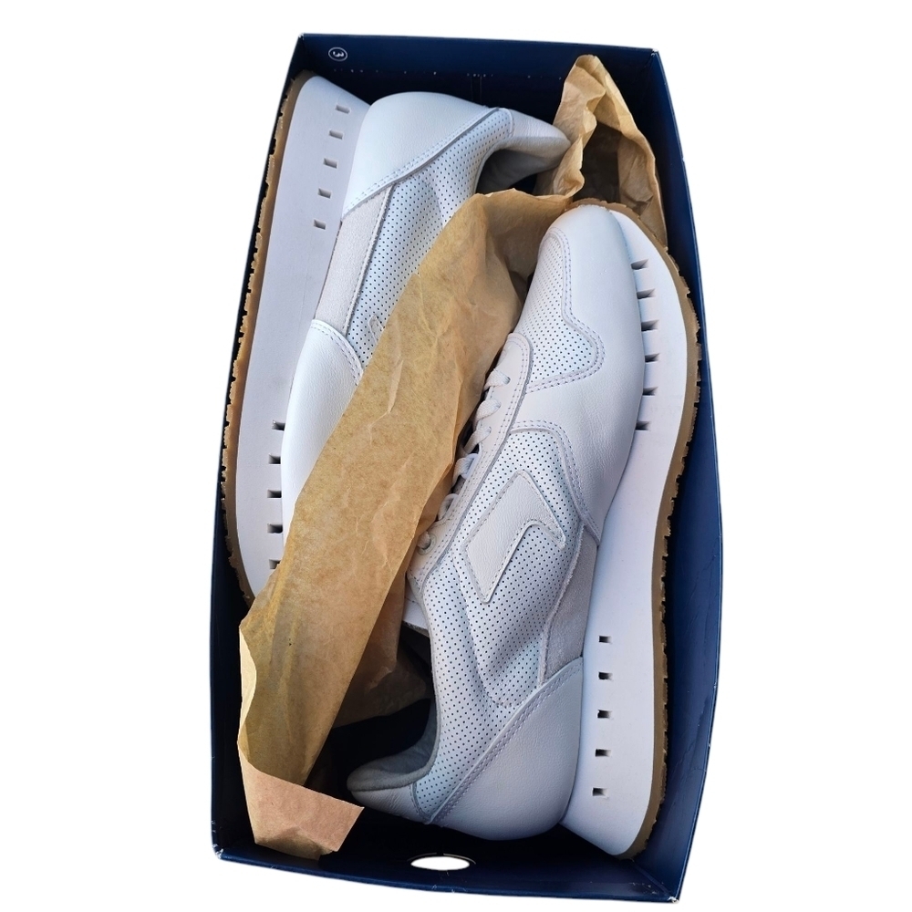 NIB | SAS 7eventy6ix-X | Retro Sneaker, Color: Blanc, Size 10M - Picture 9 of 11